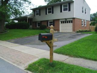 1918 Longview Dr, Lancaster, PA 17601-4720