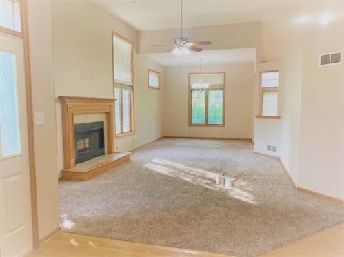 19259 Manchester Dr, Mokena, IL 60448-7747