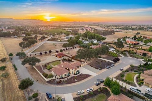 1921 Experimental Station Rd, Lake Nacimiento, CA 93446-7195