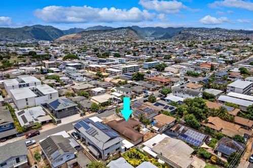 3121 Catherine St, Honolulu HI  96815-4147 exterior