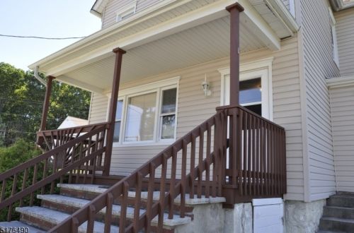 22 Railroad Ave, Netcong, NJ 07857-1619