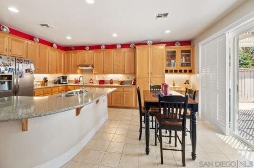 1464 Stanislaus Dr, Chula Vista CA  91913-1478 exterior