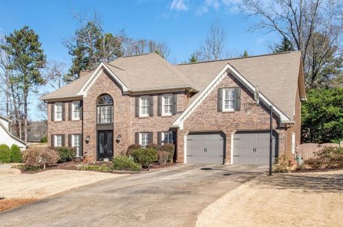 4196 Parish Dr, Marietta, GA 30066-2376
