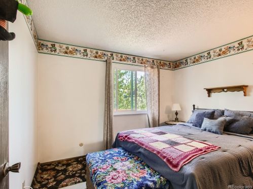 18179 60 Ave, Denver CO 80403-1050 exterior