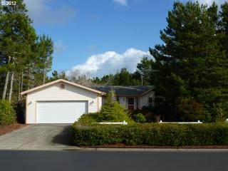 426 Sherwood Loop, Florence, OR 97439-8886