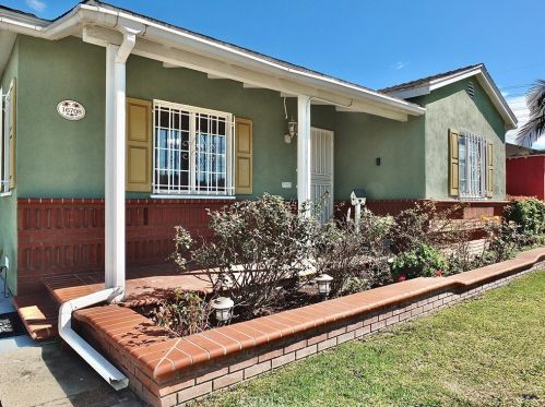 16708 Harris Ave, Compton, CA 90221-5224
