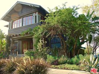 2150 Elsinore St, Los Angeles, CA 90026-3014