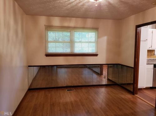 6573 Demere Dr, Morrow, GA 30260-2614