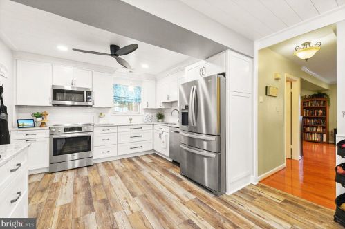 14358 Southgate Ct, Woodbridge, VA 22193-3402