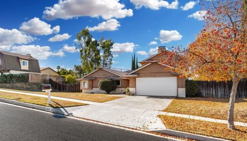1610 Helena Ln, Redlands, CA 92373-7168