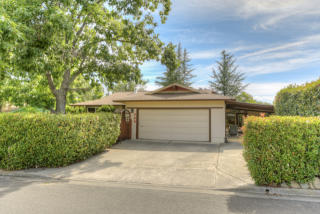 704 Glendale Ave, Ashland, OR 97520-2517
