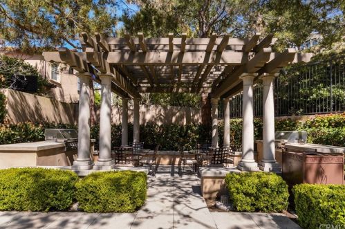 49 Bower Tree, Irvine CA  92603-0106 exterior