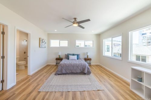 813 Lukepane Ave, Honolulu HI  96816-1014 exterior