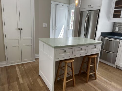53 Mead Ave, Greenwich CT  06830-6812 exterior