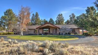 21643 Boones Borough Dr, Bend, OR 97701-8820