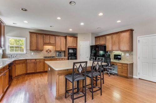 912 Brookmere Ct, Atlanta GA  30349-6866 exterior