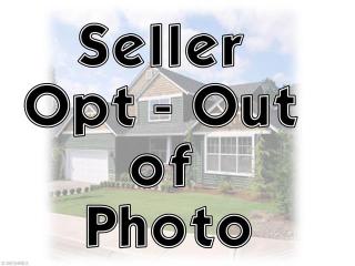 7237 Chateau Dr, Cleveland, OH 44130-6025