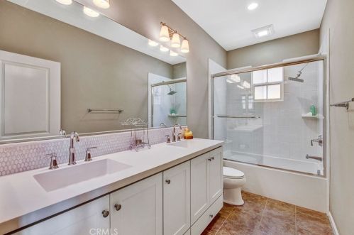 199 Rodeo, Irvine CA  92602 exterior