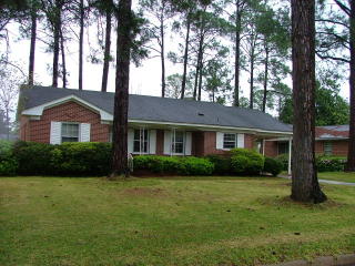 2613 Whispering Pines Rd, Albany, GA 31707-2252