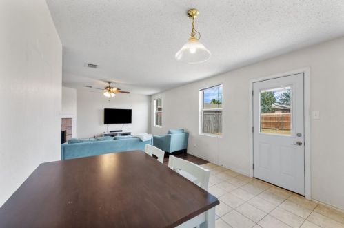 960 Stone Chapel Way, Fort Worth TX  76179-7304 exterior