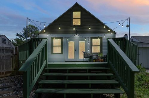 2836 Hosea L Williams Dr, Atlanta GA  30317-3003 exterior