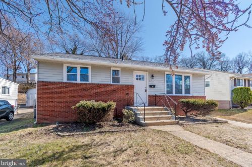 2612 Lorring Dr, Forestville, MD 20747-3310