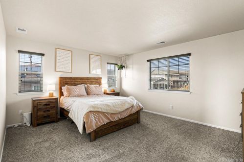 4820 Versailles St, Denver CO  80015-6801 exterior
