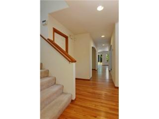 14717 12th Ave, Seattle WA  98155-7111 exterior