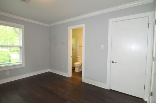 7513 Carriage Dr, Austin TX  78752-1401 exterior