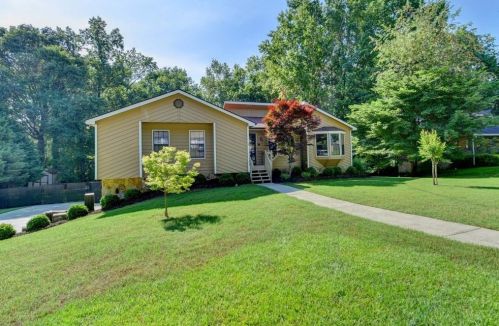 5789 Harbor Dr, Buford, GA 30518-7025