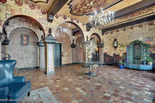 1700 Webb St, Tinton Falls, NJ 07712-5123