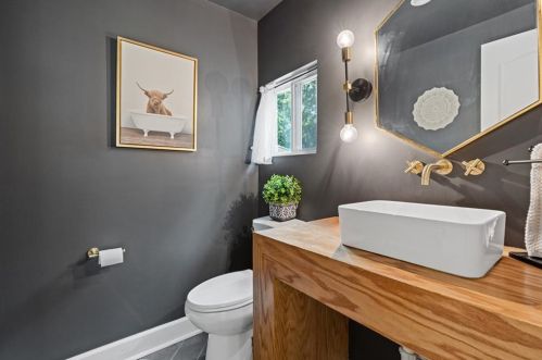 1061 Pinehurst Dr, Smyrna GA  30080-4356 exterior