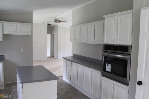 1724 Highway 330, Bogart GA  30622-2912 exterior