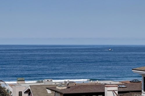228 20th St, Manhattan Beach, CA 90266-4531
