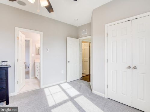 395 Lord Fairfax St, Charles Town WV 25414-2529 exterior