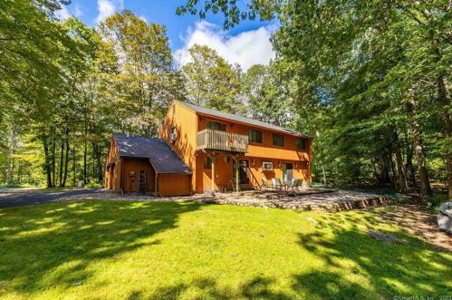 38 Bound Line Rd, Waterbury, CT 06716-2534