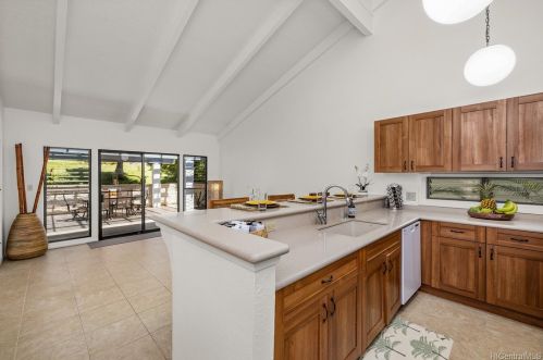 1213 Kaeleku St, Honolulu HI  96825-3005 exterior