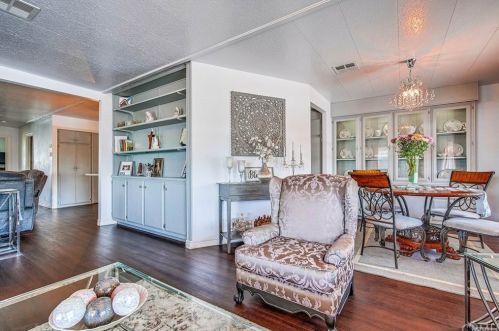 1400 13th St, Upland CA 91786-2966 exterior