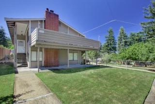 9053 7th Ave, Seattle, WA 98117-2124