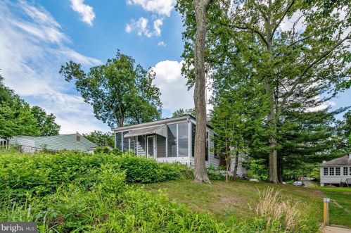 328 Dr, Severna Park MD 21146-2120 exterior