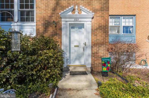 3323 Breckenridge Ct, Annandale, VA 22003-1115