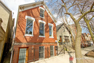 2042 Shakespeare Ave, Chicago, IL 60647-4535