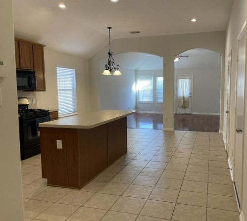 6015 Yaupon Ridge Dr, Richmond TX  77469-1681 exterior