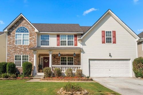 4374 Grove Lake St, Loganville, GA 30052-8155