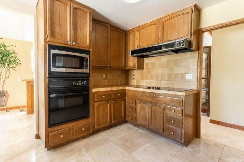 684 Frontier Ct, Anaheim CA  92807-4732 exterior