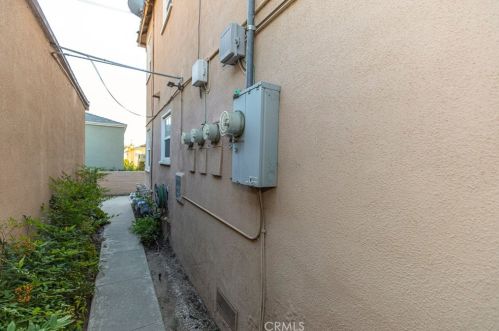 1100 Verdugo Rd, Glendale CA  91208-2918 exterior
