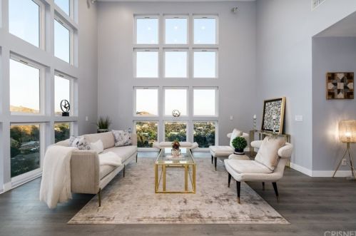 1652 Gladys Dr, Glendale CA  91206-1616 exterior