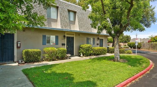 2332 Turner Rd, Lodi, CA 95242-2164