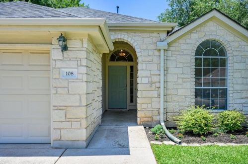 108 Village Dr, Georgetown, TX 78628-2757