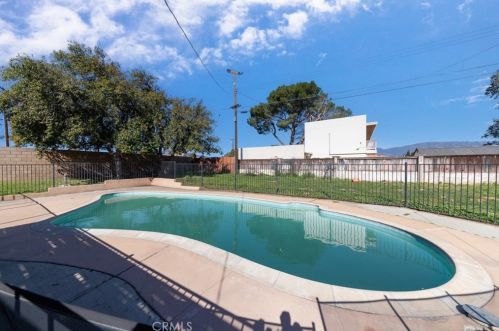 1439 Terrace Rd, Rialto, CA 92376-3756